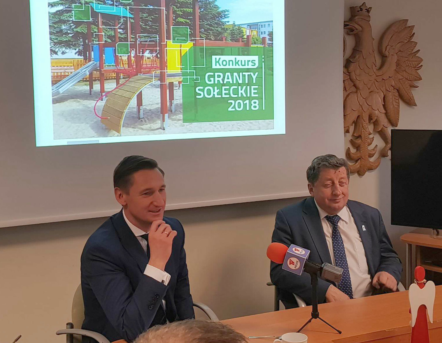 Place zabaw, wiaty, świetlice, boiska czy siłownie nie muszą być już tylko małymi marzeniami mieszkańców obszarów wiejskich. Marszałkowski konkurs Granty sołeckie 2018 pomoże zachodniopomorskim sołectwom w realizacji inwestycji. 