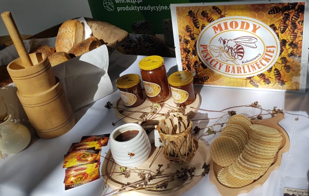 Miód gryczany – Maria i Jan Kołosowscy ,,Miody Puszczy Barlineckiej Kołosowscy”